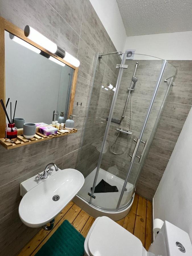 O&W Ferienhaus Mit Pool Naehe Nuerburgring, Adenau Εξωτερικό φωτογραφία